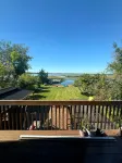 Family Lake Oasis: Enough space for the entire family!