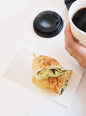 รูปภาพของโรงแรมบีทูสุพรรณบุรี พรีเมียร์