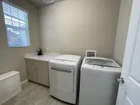 Executive New House 4B3B Decent Community Stanford