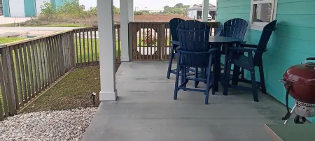 4-Bedroom Vacation Home - Port O'Connor