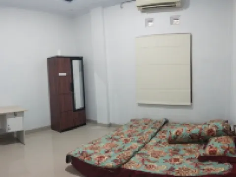 Griya Delvin Hotéis em Temon