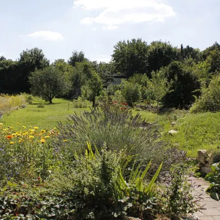 Garden house: Beautiful vacation home for up to 14 guests with a huge garden