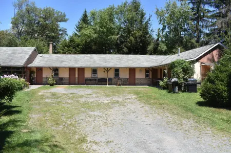 PL Motel Отели в г. Дреер Тауншип