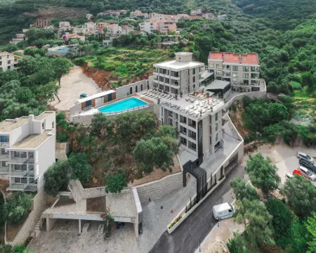 Hotel KingStone Budva Hotels in Przno