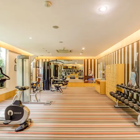 Lemon Tree Hotel, Delhi Airport Отели рядом с достопримечательностью «Коммерческий центр Worldmark Aerocity»