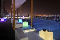 Nassima Tower Hotel Apartments - Pools