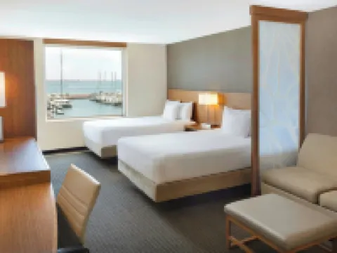 コートヤード バイ マリオット ラ パス バハ カリフォルニア スル ラパスのホテル