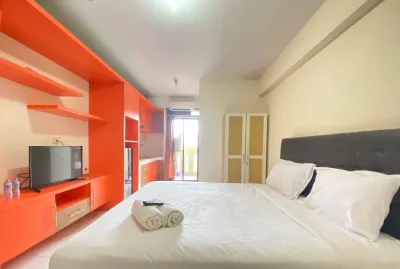 Spacious Studio Apartment at Gateway Ahmad Yani Cicadas Hotels in Cibeunying Kidul