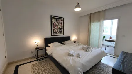 The Perfect Flat Sea Side Central Luxurious