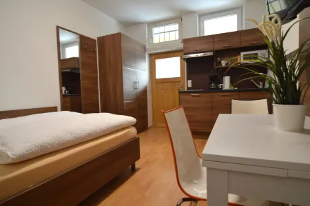 Pension Elisabeth - Rooms & Apartments Отели рядом с достопримечательностью «Ноннбергское аббатство»