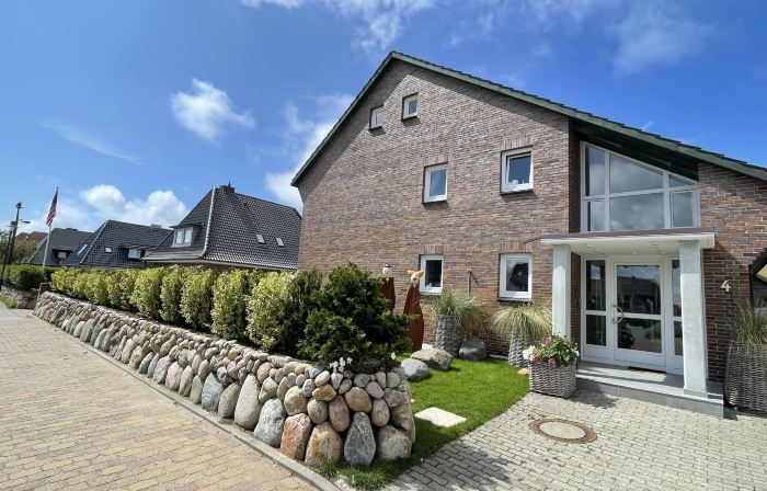 Strand Cottage
