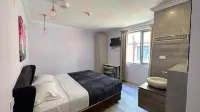 Sydney Riseon Hotel