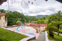 Velinn Hotel Ninho do Falcão فنادق في مونتي فيردي