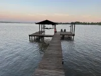 Lake House Cabin 3Br/2BA Sleeps 6 Water Front with Private Boat Dock for Fishing