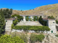 Dependance a Baglio il Corvo Hotels in Geraci Siculo