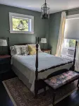 Rose & Thistle Bed & Breakfast Hotels in Lunenburg County