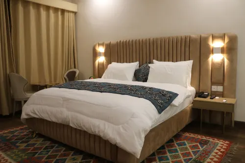 Hotel Hunza Heaven Hotels in Jafar Abad