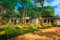 Leon Lakeside Hotel - Kataragama Hotels in Kataragama