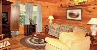 Country - 2 Bedrooms, 1 Baths, Sleeps 6 Cabin by RedAwning Hotels in Newport
