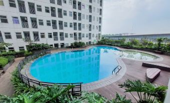 Minimalist and Homey Studio Serpong Garden Apartment