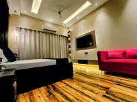 The Spotlight Hotels in Gautam Buddh Nagar