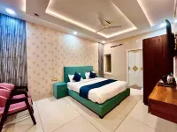 Siyavar Palace Hotels near Lakshmi Temple