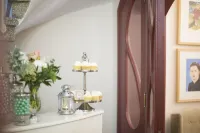 Gatto Perso Luxury Studio Apartments - 4 ดาว