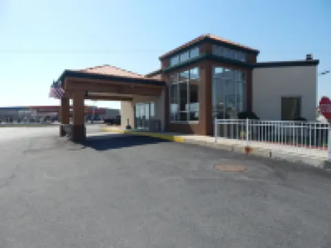 Days Inn by Wyndham Carlisle North Hoteles en Municipio de Middlesex