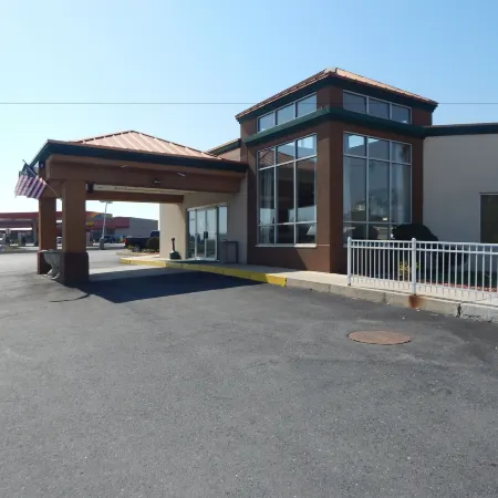 Days Inn by Wyndham Carlisle North