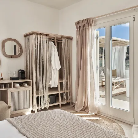 Volcano Luxury Suites Milos - Adults Only