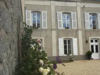 Villa des Glycines Hôtels à : Thouars