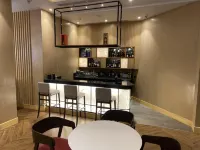 The Everest Hotel - 5-Star