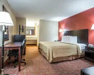Quality Inn & Suites Hotels in Monroe