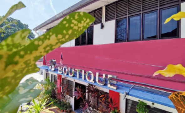 8 Boutique by the Sea