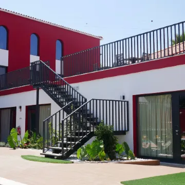 Villa 3 Caparica, Lisbon Gay Beach Hotel