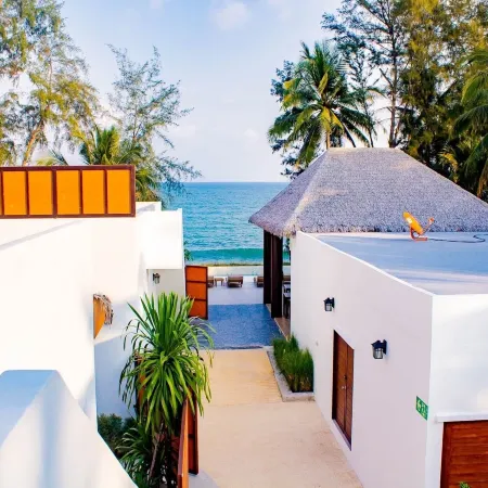 Resto Sea Resort - Baan Krut