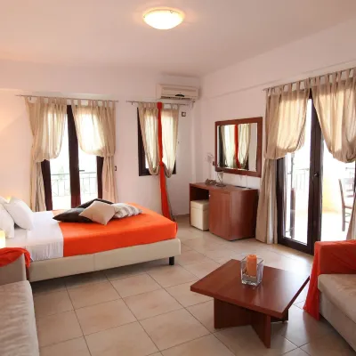 Berdoussis Hotel Hotels near Loutro tis Afroditis
