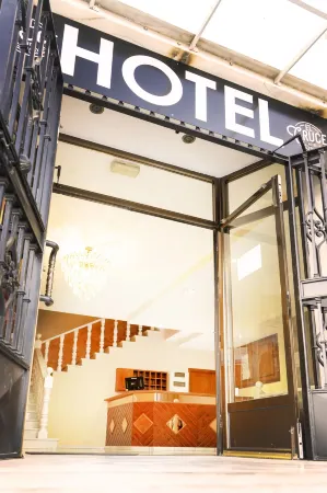 Hotel Cruce Chauchina Отели в г. Вега-де-Гранада