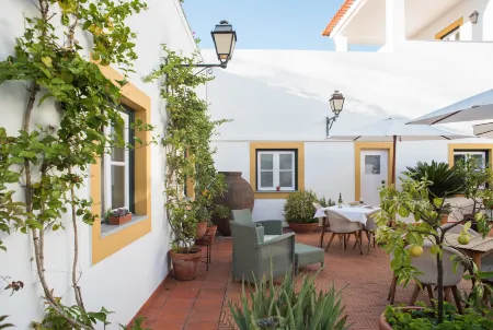 Adc - Albergaria Do Calvário - by Unlock Hotels Отели в г. Баселу