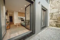 Courtyard Oporto Design Apartment K with Terrace Hôtels à : Campanhã