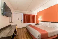 Motel 6 Birmingham, Al
