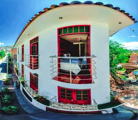 Sumaq Wari Hotel Отели в г. Аякучо