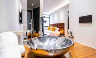 Poem Suites, Las Canteras
