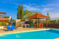 Villa Ira Finiki - Vila