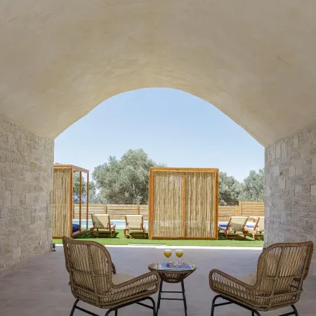 Mandana Villa - with Heated Pool & Jacuzzi