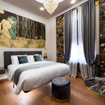 Queen Cattleya Suite