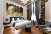 Queen Cattleya Suite Hotels in Genoa