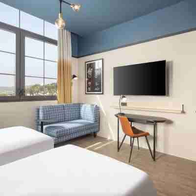 Hyatt Place Rouen Rooms
