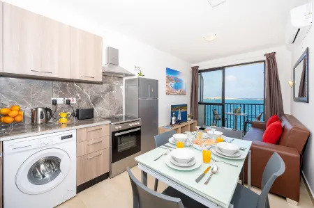 Islet Seaview 1 Bedroom Apartment With 2 Balconies