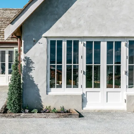 Mudbrick Cottages Отели рядом с достопримечательностью «Автобус Explorer Island Waiheke»